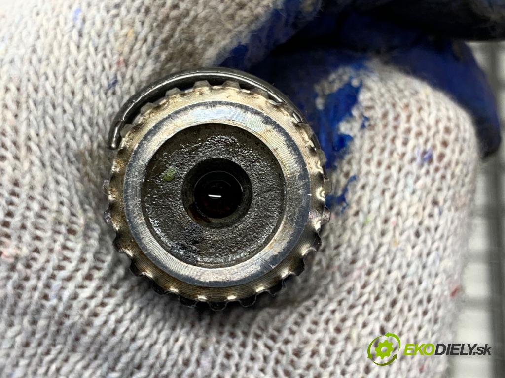 TOYOTA YARIS I liftback 2003 48 kW 1.0 (SCP10_) 998 Poloos ľavy predný