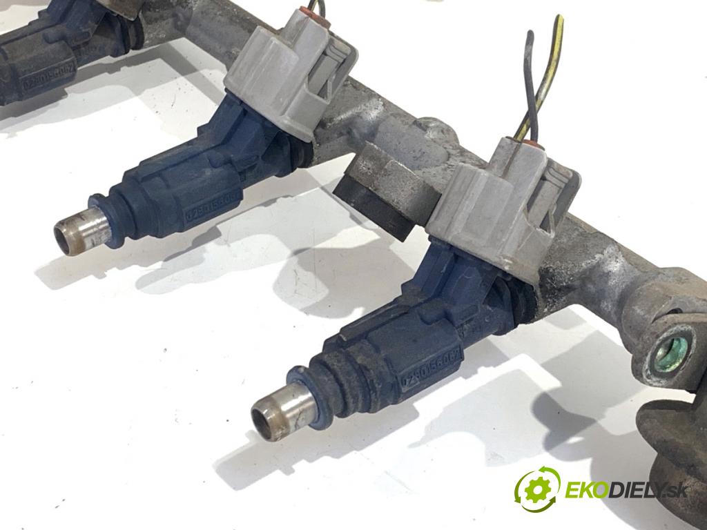 TOYOTA YARIS I liftback 2003 48 kW 1.0 (SCP10_) 998 Lišta vstrekovacia 0280156067 (Vstrekovacia lišta)