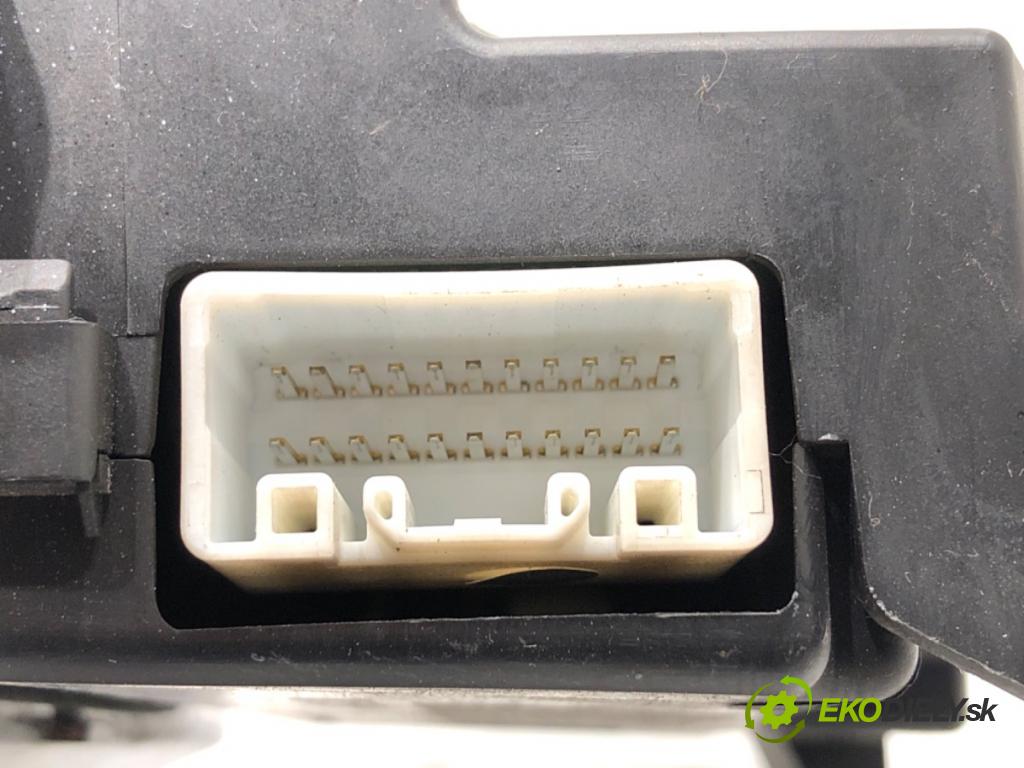 TOYOTA YARIS I liftback 2003 48 kW 1.0 (SCP10_) 998 Prístrojovka 21655865-3 (Prístrojová doska)