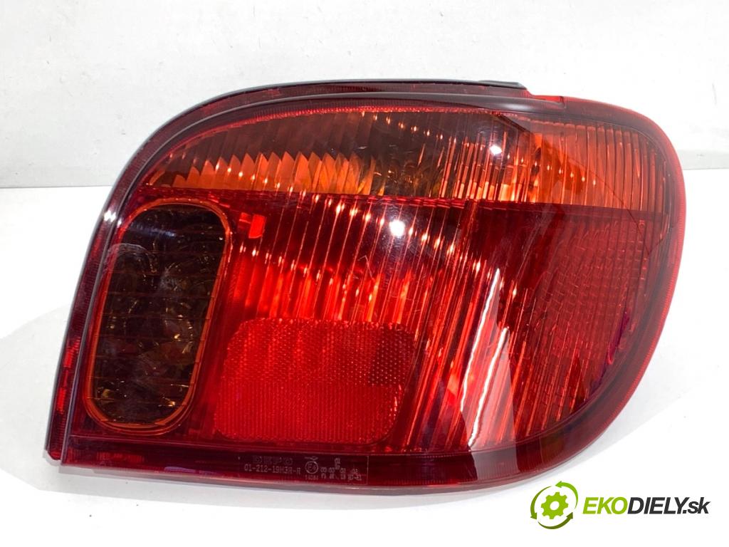 TOYOTA YARIS I liftback 2003 48 kW 1.0 (SCP10_) 998 světlo pravý zadní část 