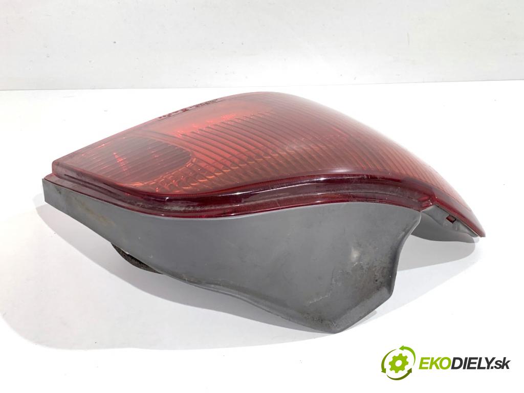 TOYOTA YARIS I liftback 2003 48 kW 1.0 (SCP10_) 998 světlo levý zadní část
