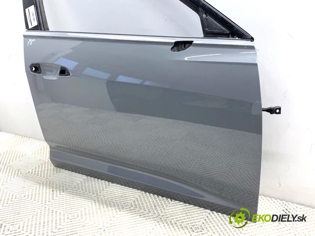 AUDI A6 C8 Kombi 2022 441 kW RS6 Mild Hybrid quattro 3996 Dvere pravy predný LY7C