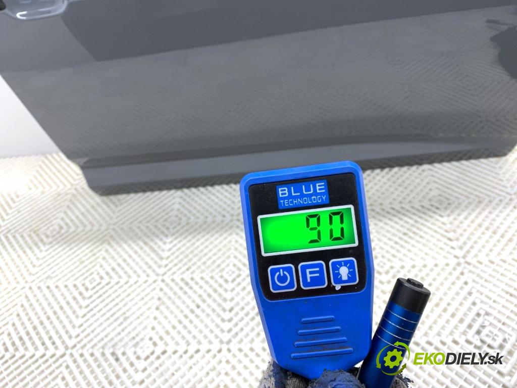 AUDI A6 C8 Kombi 2022 441 kW RS6 Mild Hybrid quattro 3996 Dvere pravy predný LY7C