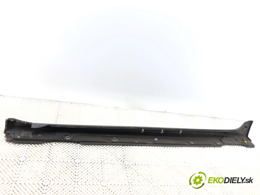 AUDI A6 C8 Kombi 2022 441 kW RS6 Mild Hybrid quattro 3996 Lišta prahová pravy RS6