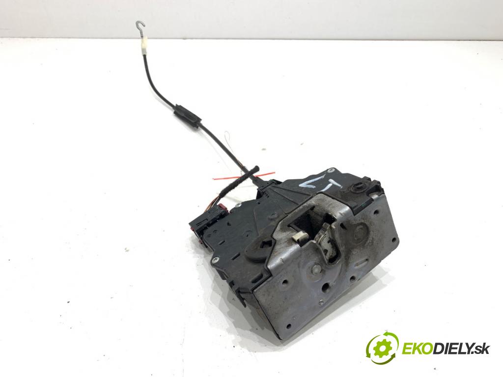 OPEL CORSA D liftback 2013 63 kW 1.2 (L08, L68) 1229 zámok Dvere ľavy zad 13258265