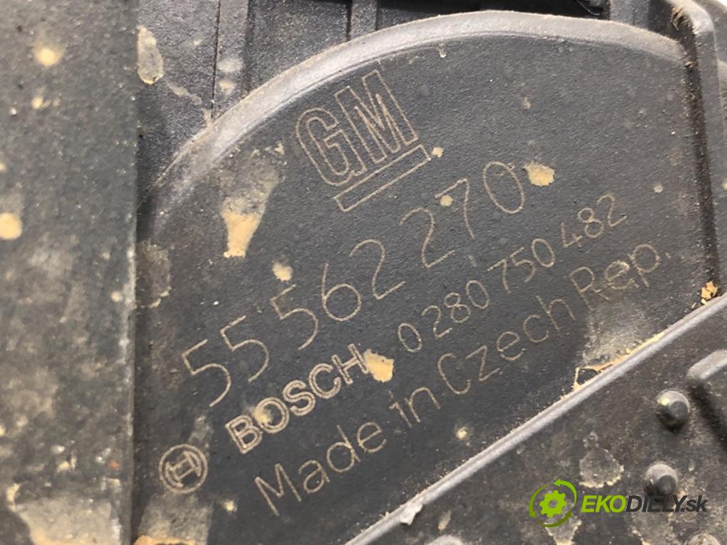 OPEL CORSA D liftback 2013 63 kW 1.2 (L08, L68) 1229 škrtíci klapka 55562270 (Škrticí klapka)