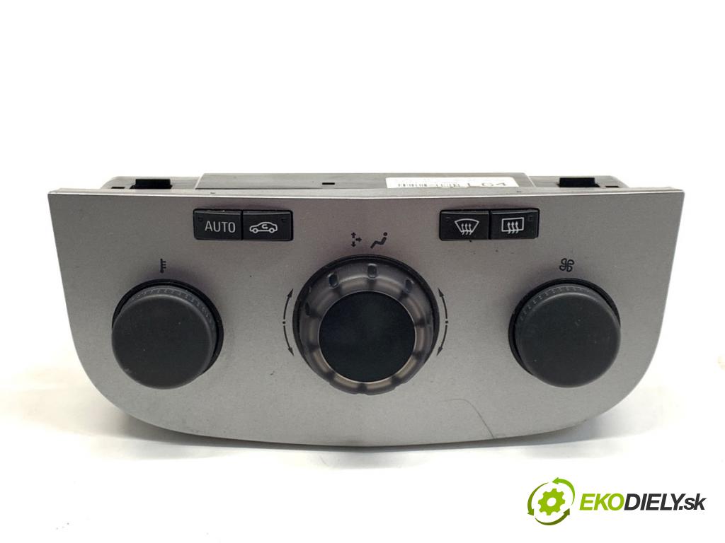 OPEL CORSA D liftback 2013 63 kW 1.2 (L08, L68) 1229 Panel ovládania kúrenia 13326265 (Prepínacie páčky pod volantom)