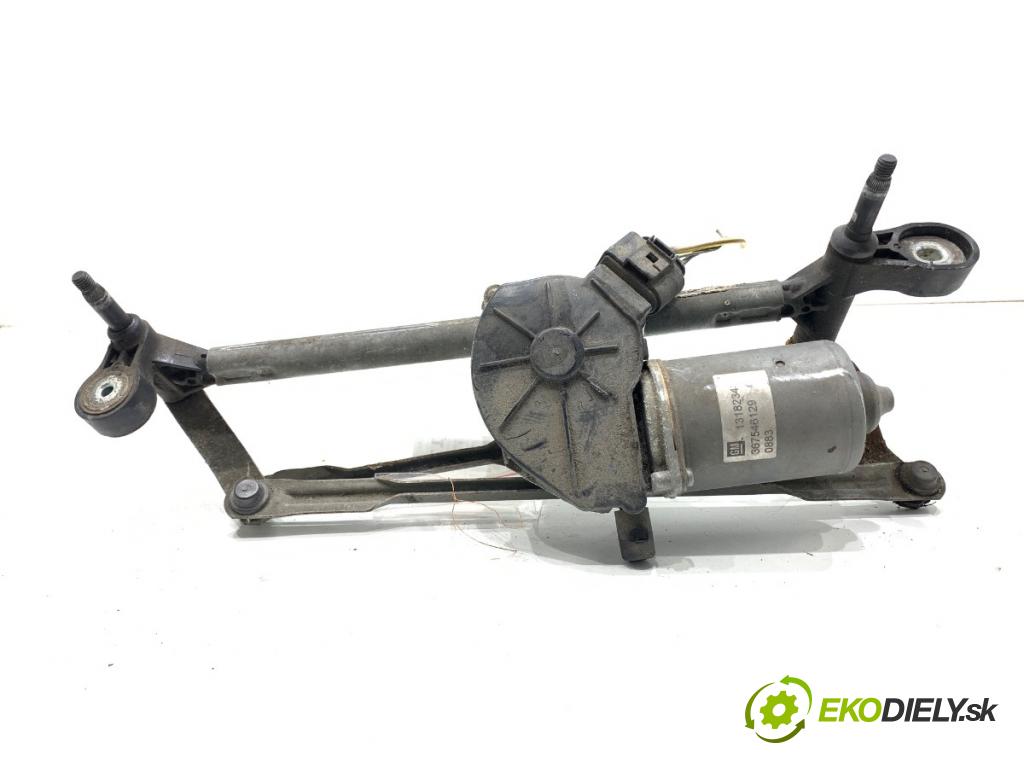 OPEL CORSA D liftback 2013 63 kW 1.2 (L08, L68) 1229 Mechanizmus stieračov predný 13182340 (Motorček stieračov predný)