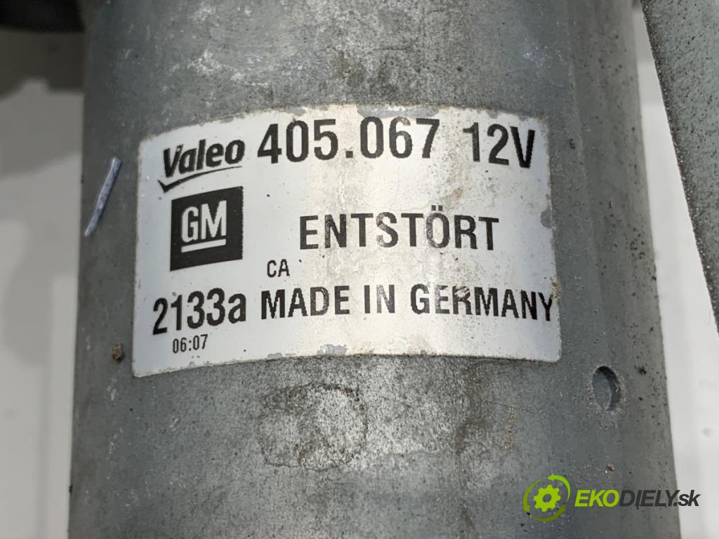 OPEL CORSA D liftback 2013 63 kW 1.2 (L08, L68) 1229 Mechanizmus stieračov predný 13182340 (Motorček stieračov predný)