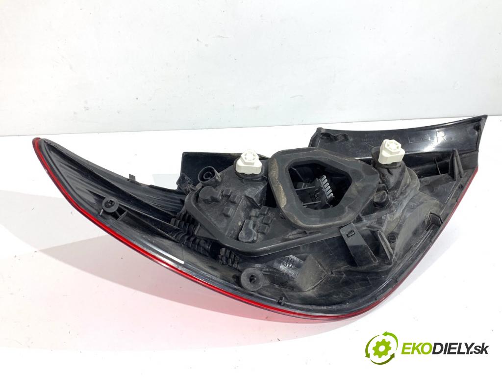 OPEL CORSA D liftback 2013 63 kW 1.2 (L08, L68) 1229 Svetlo pravy zad 13269051