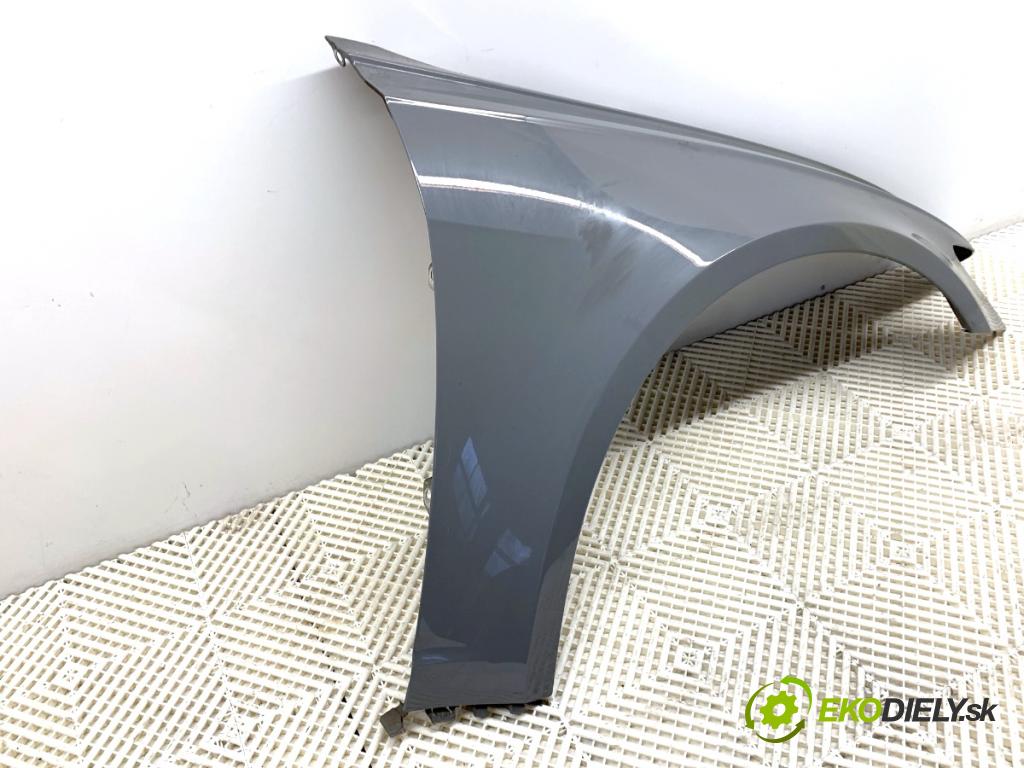 AUDI A6 C8 Kombi 2022 441 kW RS6 Mild Hybrid quattro 3996 Blatník pravy predný RS6 LY7C