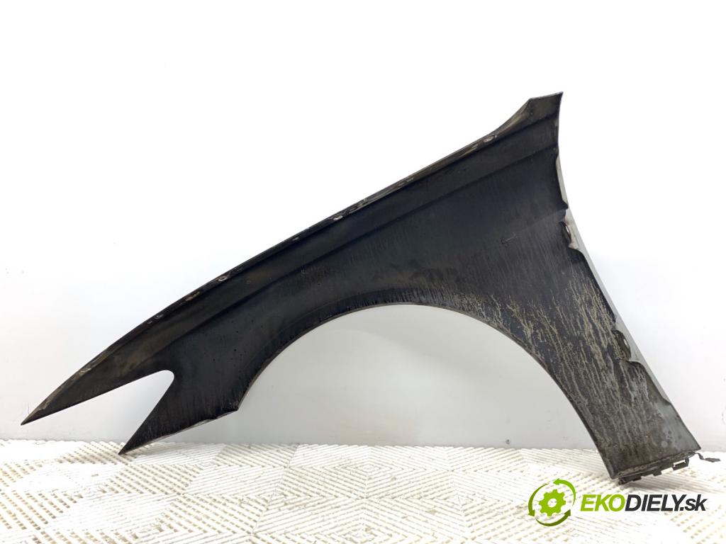 AUDI A6 C8 Kombi 2022 441 kW RS6 Mild Hybrid quattro 3996 Blatník pravy predný RS6 LY7C