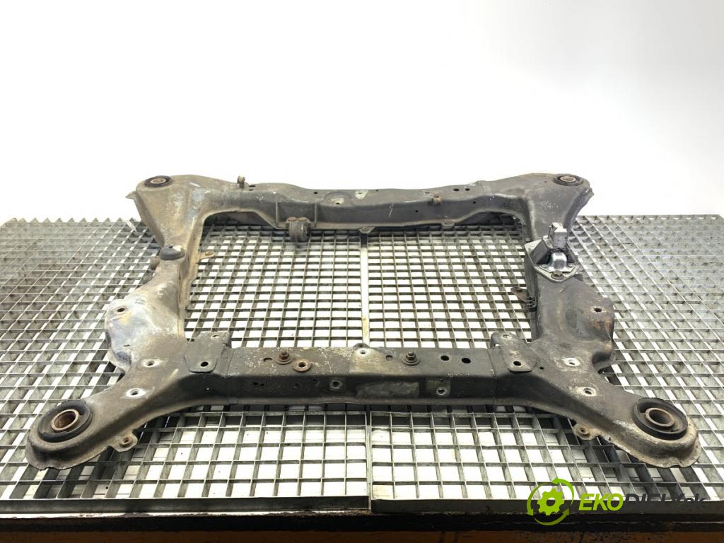 VOLVO S60 I sedan 2002 120 kW 2.4 D 2400 Výstuha pod Motor  (Výstuha predná)