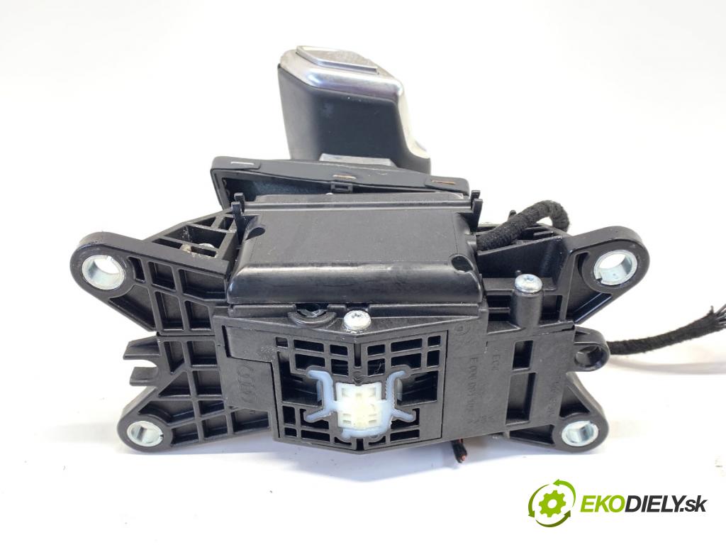 AUDI A6 C8 Kombi 2022 441 kW RS6 Mild Hybrid quattro 3996 Kulisa 4K1713041L (Rýchlostná páka (kulisa))