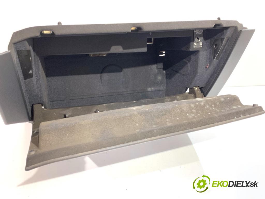 AUDI A6 C8 Kombi 2022 441 kW RS6 Mild Hybrid quattro 3996 Priehradka, kastlík spolujazdca 4K1857035B (Priehradka (kastlík))