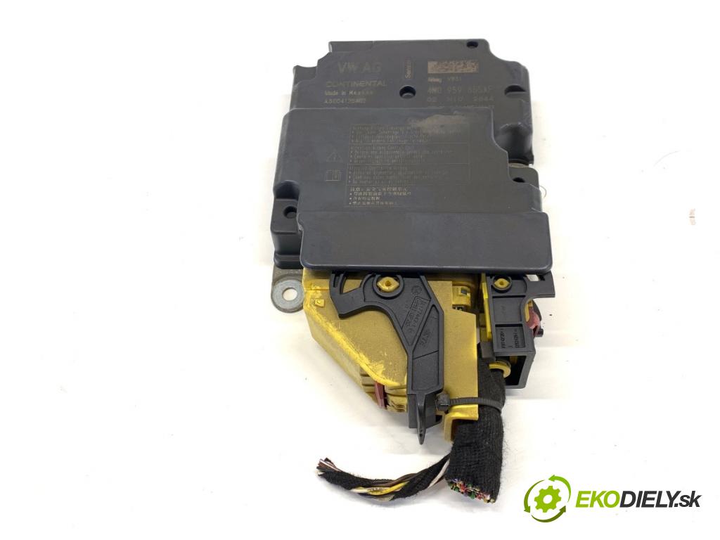 AUDI A6 C8 Kombi 2022 441 kW RS6 Mild Hybrid quattro 3996 senzor airbag 4N0959655AF (Snímač)