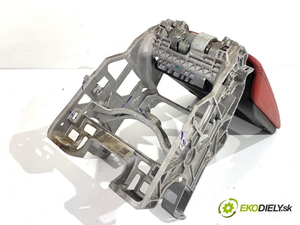 AUDI A6 C8 Kombi 2022 441 kW RS6 Mild Hybrid quattro 3996 loketní opěrka 4K0864283D (Loketní opěrka)