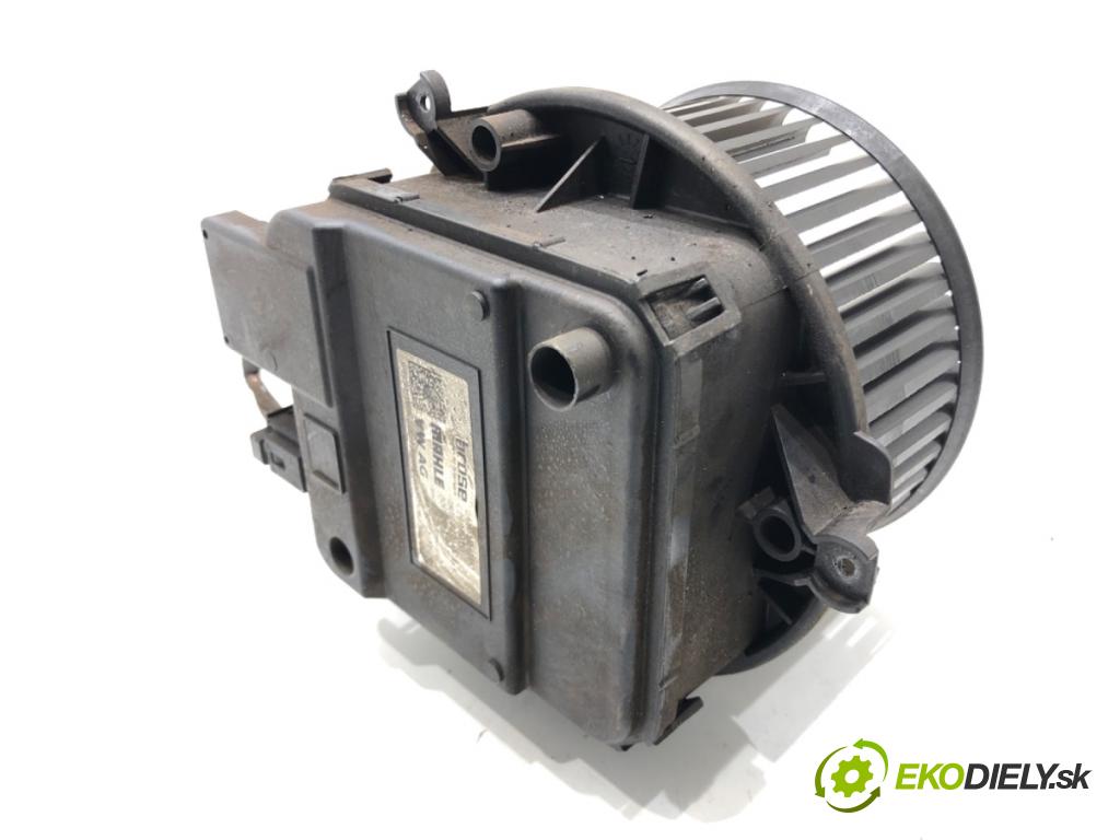 AUDI A6 C8 Kombi 2022 441 kW RS6 Mild Hybrid quattro 3996 ventilátor kúrenia 4M1820021C