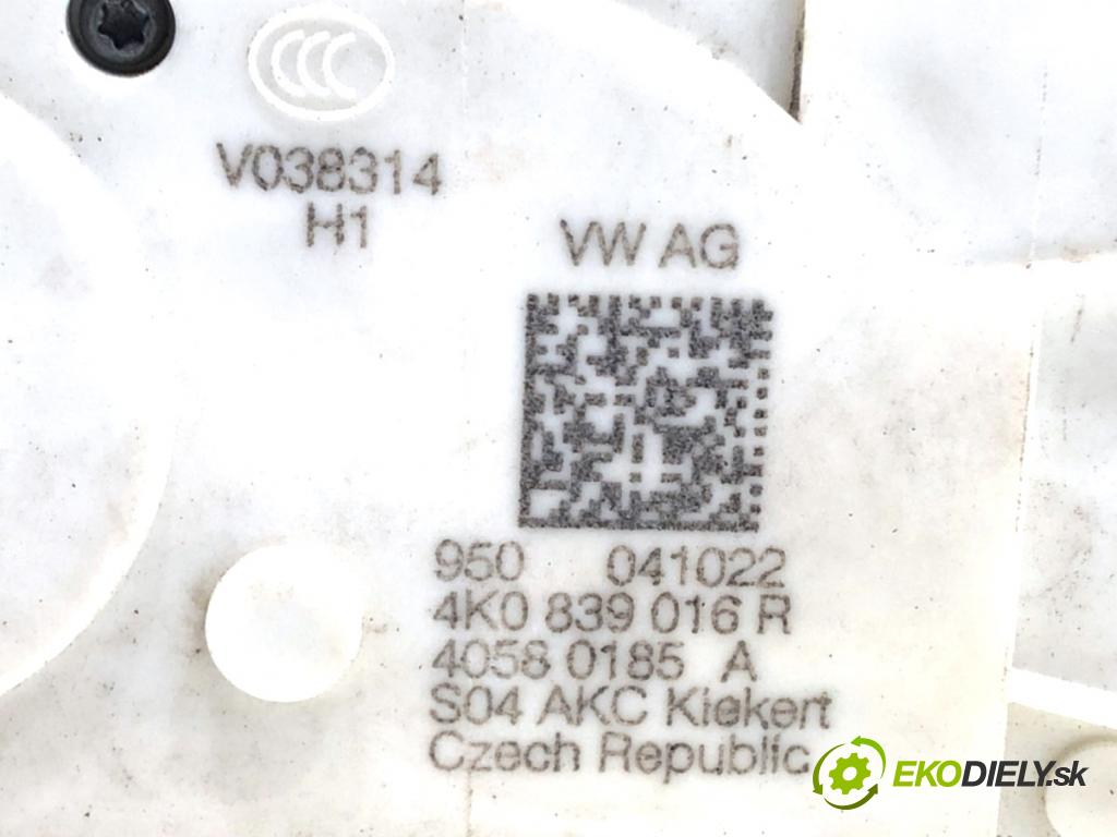 AUDI A6 C8 Kombi 2022 441 kW RS6 Mild Hybrid quattro 3996 zámok Dvere pravy zad 4K0839016R