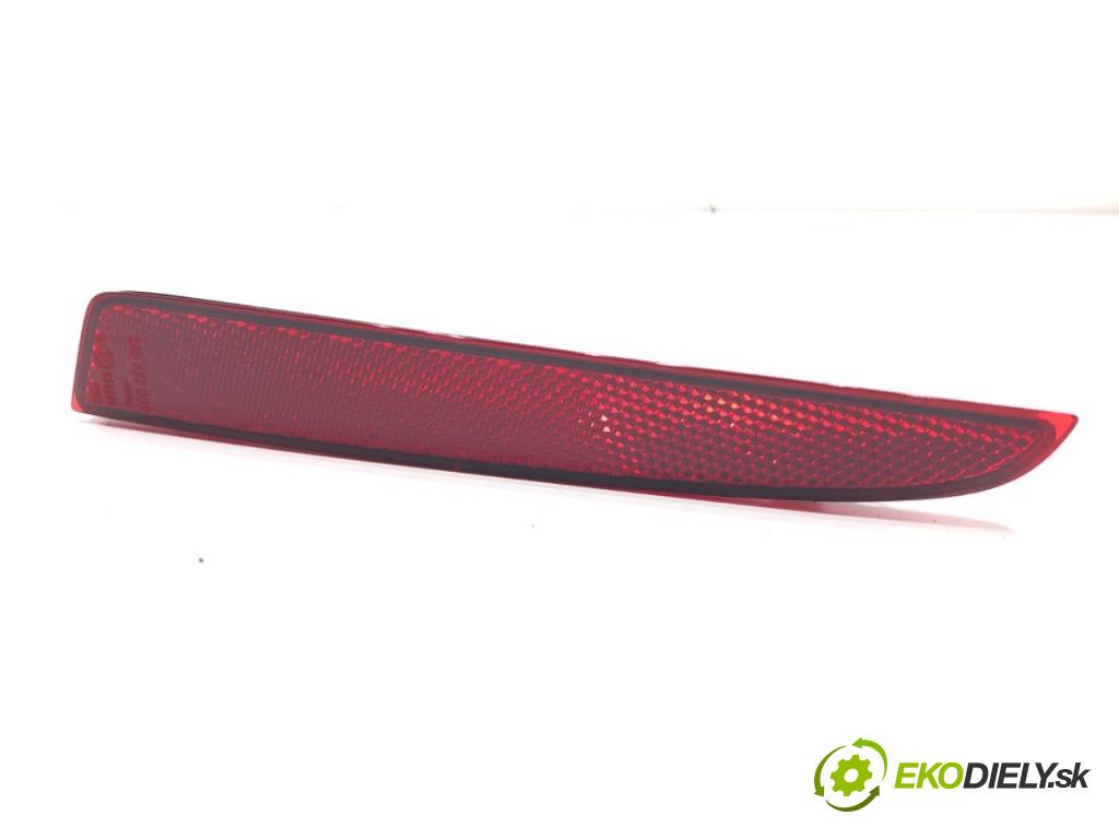 AUDI A6 C8 Kombi 2022 441 kW RS6 Mild Hybrid quattro 3996 Svetlo nárazníka pravy zad reflexne 4K0945106