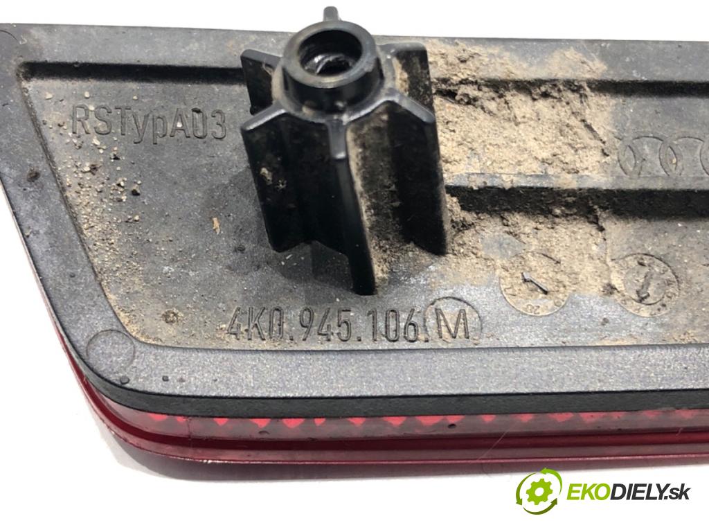 AUDI A6 C8 Kombi 2022 441 kW RS6 Mild Hybrid quattro 3996 Svetlo nárazníka pravy zad reflexne 4K0945106