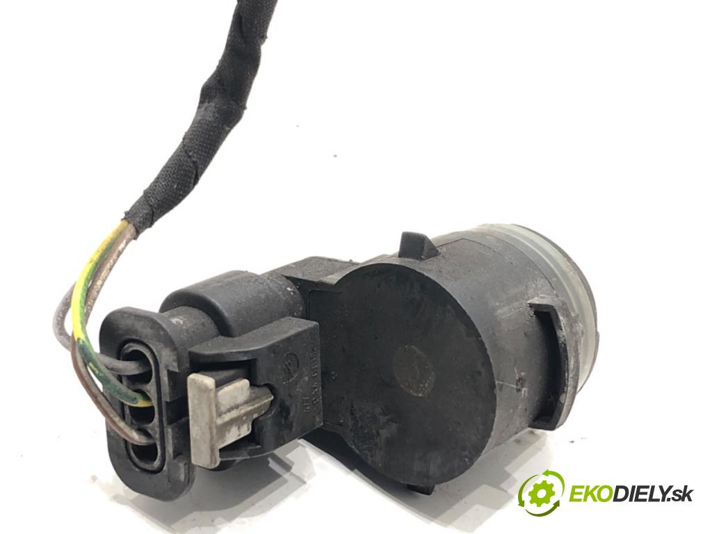 AUDI A6 C8 Kombi 2022 441 kW RS6 Mild Hybrid quattro 3996 snímač PDC 5Q1919275C