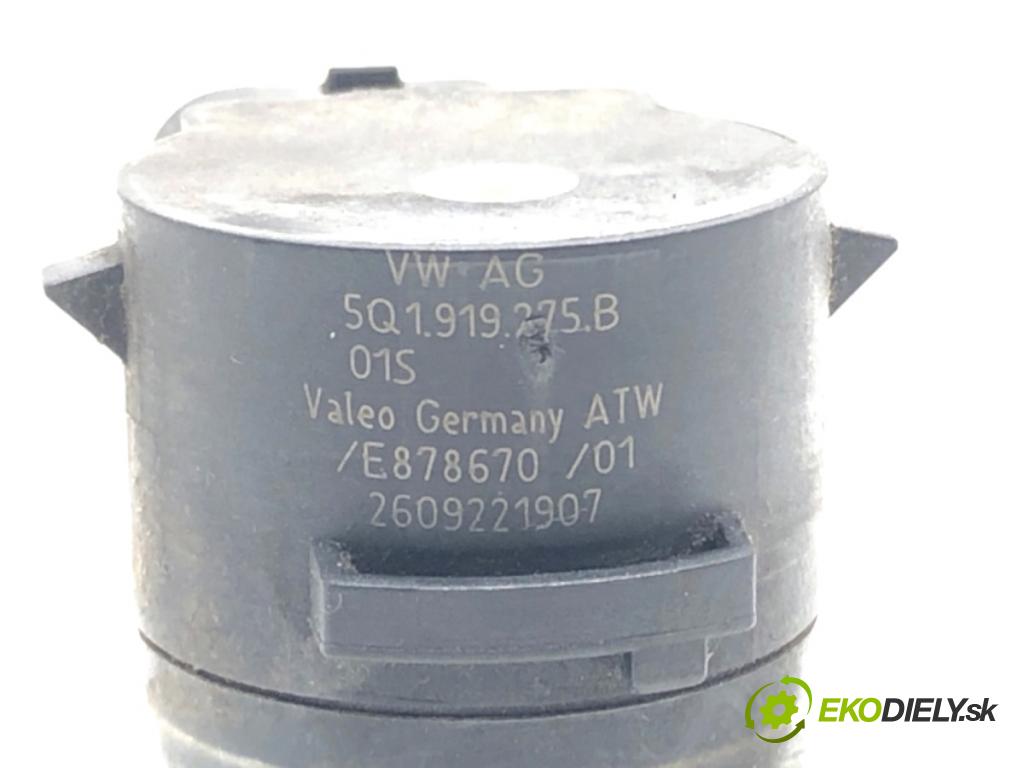 AUDI A6 C8 Kombi 2022 441 kW RS6 Mild Hybrid quattro 3996 Snímač PDC 5Q1919275B