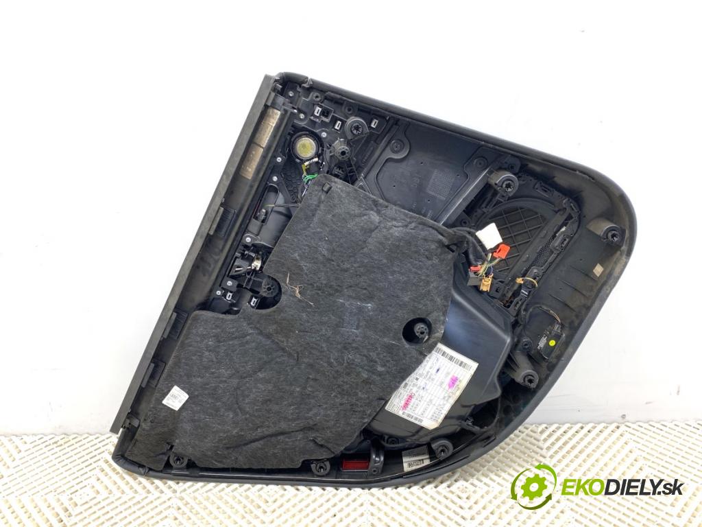 AUDI A6 C8 Kombi 2022 441 kW RS6 Mild Hybrid quattro 3996 ča dveře pravý zadní část Roleta