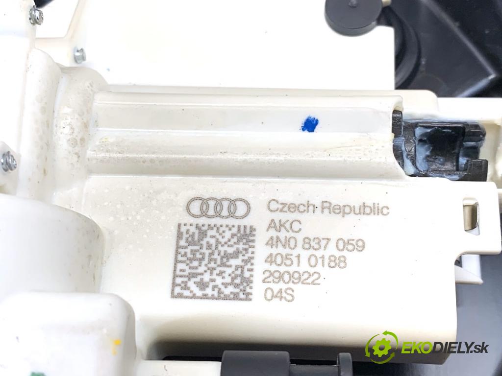 AUDI A6 C8 Kombi 2022 441 kW RS6 Mild Hybrid quattro 3996 doťah Dvere ľavy predný 4N0837059