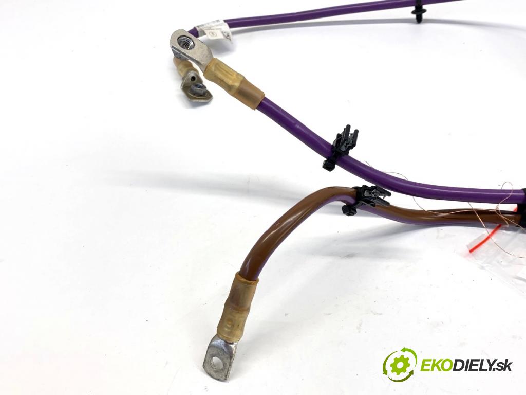 AUDI A6 C8 Kombi 2022 441 kW RS6 Mild Hybrid quattro 3996 Rúrka ZDROJ: 4K0971227H