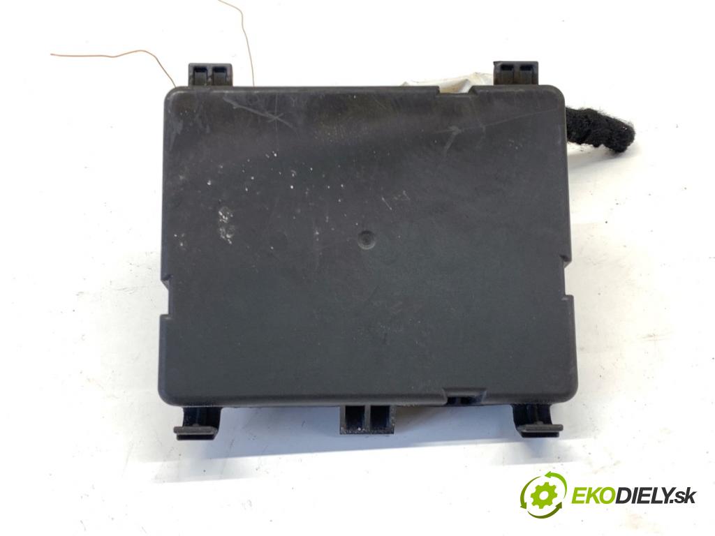 AUDI A6 C8 Kombi 2022 441 kW RS6 Mild Hybrid quattro 3996 modul střešního okna 4K0907594AD