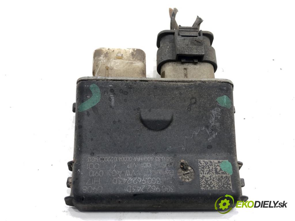 AUDI A6 C8 Kombi 2022 441 kW RS6 Mild Hybrid quattro 3996 modul otevírání dveří 3G0962243D