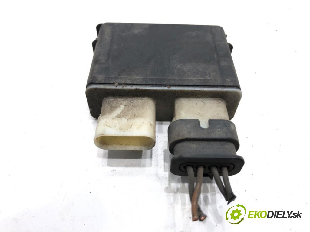 AUDI A6 C8 Kombi 2022 441 kW RS6 Mild Hybrid quattro 3996 modul otevírání dveří 3G0962243D