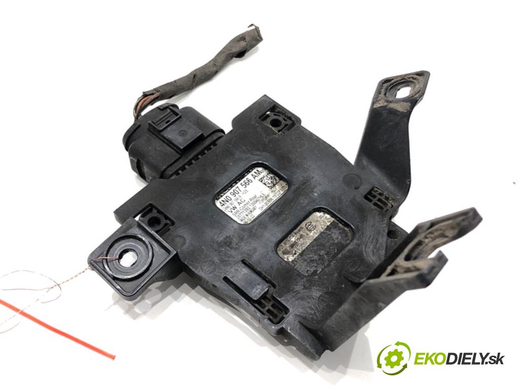 AUDI A6 C8 Kombi 2022 441 kW RS6 Mild Hybrid quattro 3996 RADAR: ASISTENT: PASA 4N0907566AM