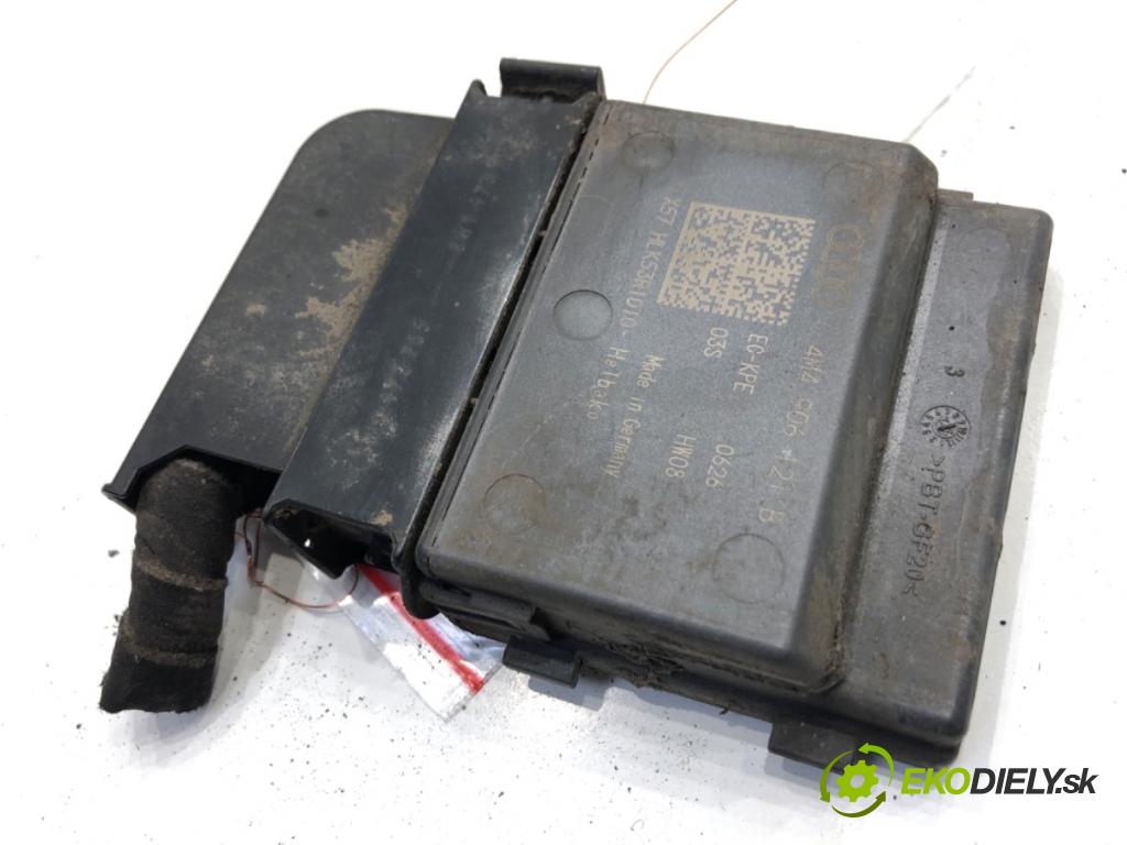 AUDI A6 C8 Kombi 2022 441 kW RS6 Mild Hybrid quattro 3996 modul pumpy paliva 4M4906121B