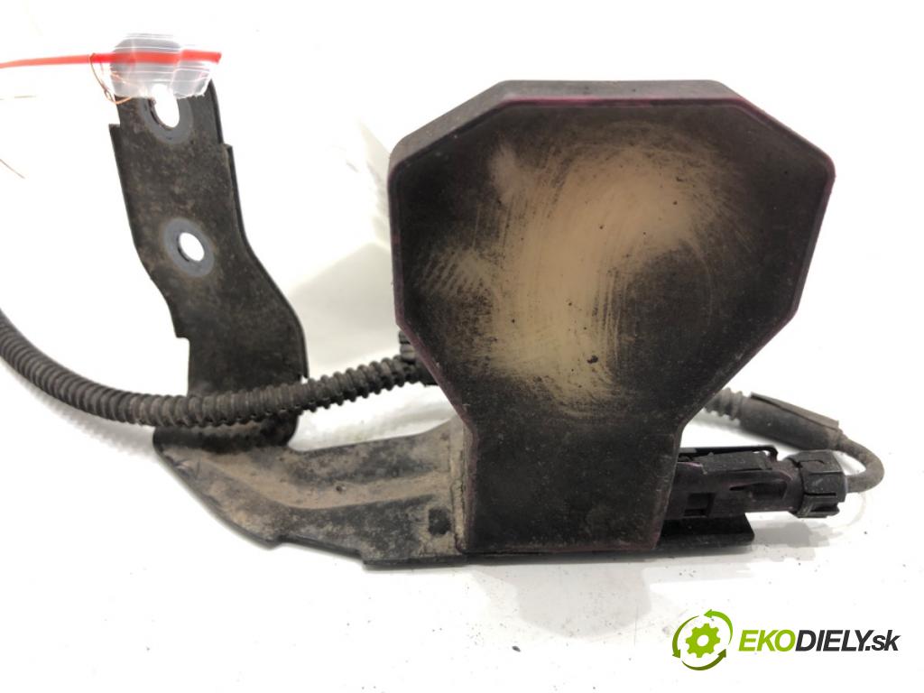 AUDI A6 C8 Kombi 2022 441 kW RS6 Mild Hybrid quattro 3996 Zosilňovač Antenní: 4M0035507 (Zosilňovač)