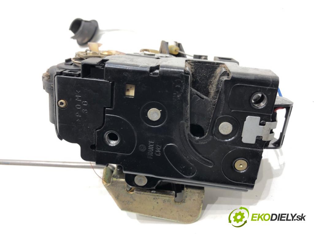 AUDI A4 B6 sedan 2000 96 kW 2.0 1984 zámok Dvere ľavy predný 4B1837015B
