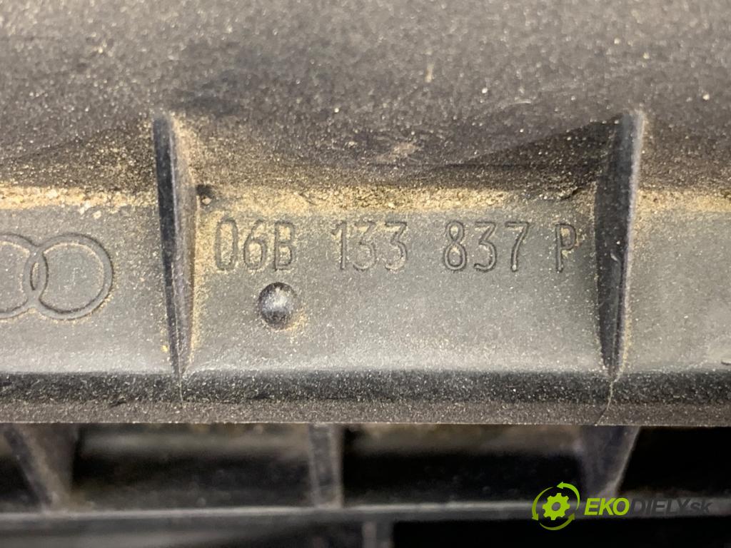 AUDI A4 B6 sedan 2000 96 kW 2.0 1984 Obal filtra vzduchu 06B133837P (Obal vzduchového filtra)