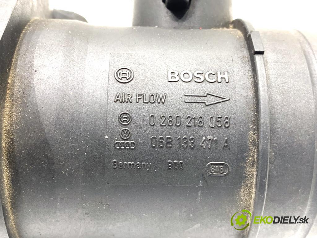AUDI A4 B6 sedan 2000 96 kW 2.0 1984 váha vzduchu 06B133471A 0280218058 (Snímač hmotnosti vzduchu)