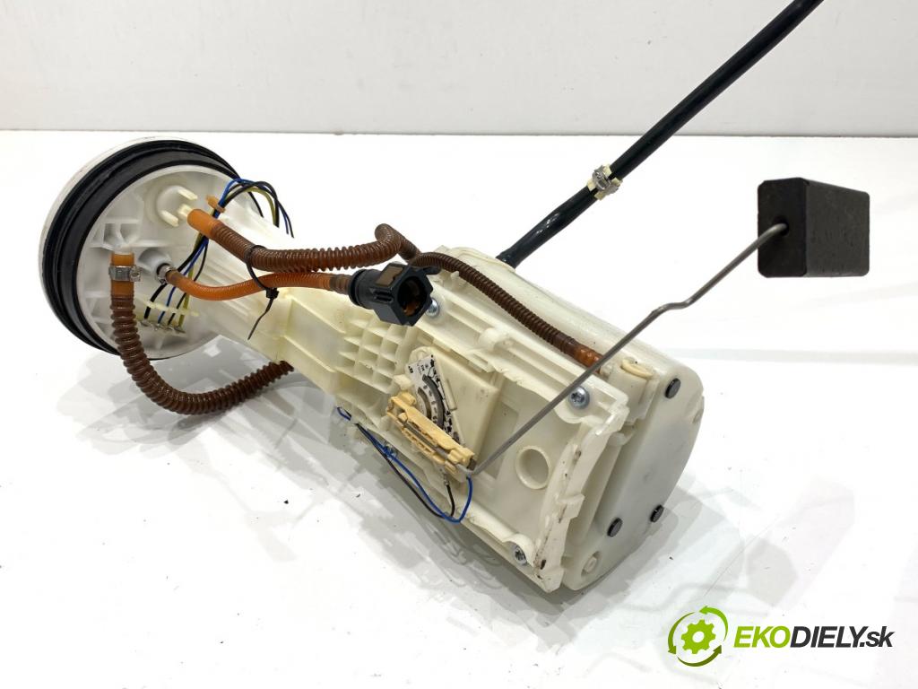 AUDI A4 B6 sedan 2000 96 kW 2.0 1984 Pumpa paliva