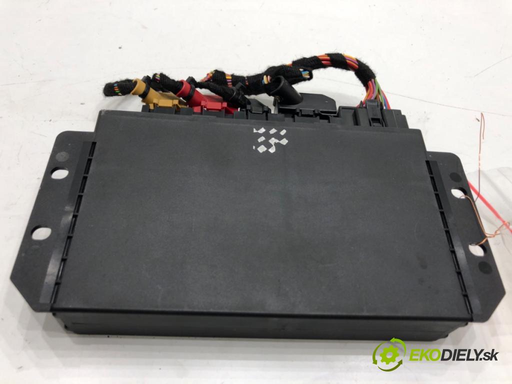 AUDI A4 B6 sedan 2000 96 kW 2.0 1984 modul komfortu 8E0959433J (Komfortní modul)