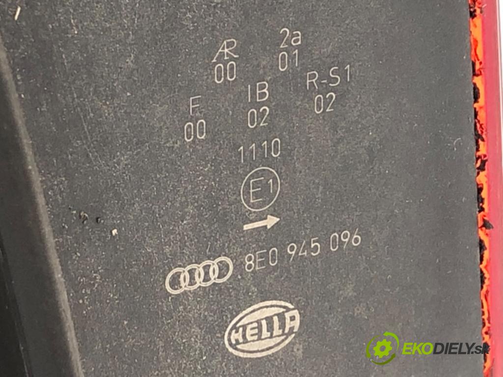 AUDI A4 B6 sedan 2000 96 kW 2.0 1984 Svetlo pravy zad 8E0945096