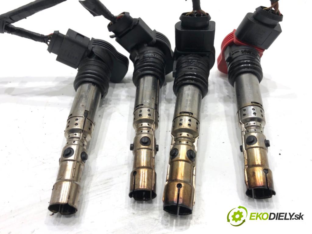 AUDI A4 B6 sedan 2000 96 kW 2.0 1984 Cievka zapaľovacia 06A905115D (Zapaľovacia cievka)