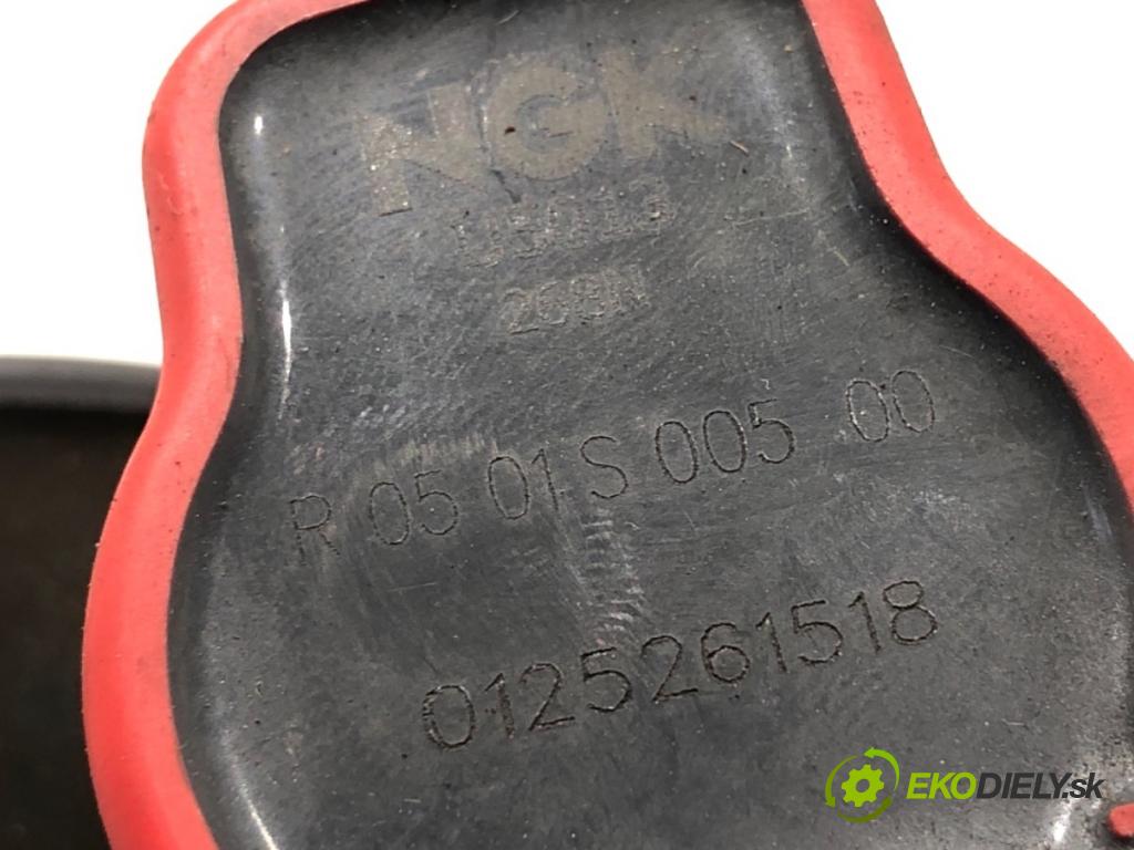 AUDI A4 B6 sedan 2000 96 kW 2.0 1984 Cievka zapaľovacia 06A905115D (Zapaľovacia cievka)