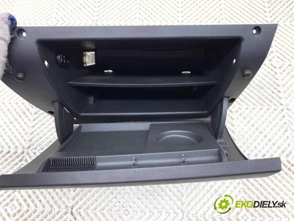 OPEL ASTRA H Kombi 2006 74 kW 1.9 CDTI (L35) 1910 Priehradka, kastlík spolujazdca  (Priehradka (kastlík))