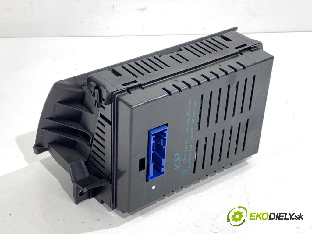 OPEL ASTRA H Kombi 2006 74 kW 1.9 CDTI (L35) 1910 Dislpej 13111163 (Prístrojová doska)