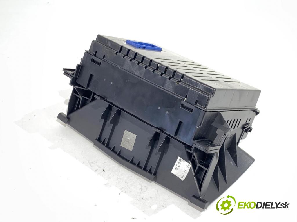 OPEL ASTRA H Kombi 2006 74 kW 1.9 CDTI (L35) 1910 Dislpej 13111163 (Prístrojová doska)