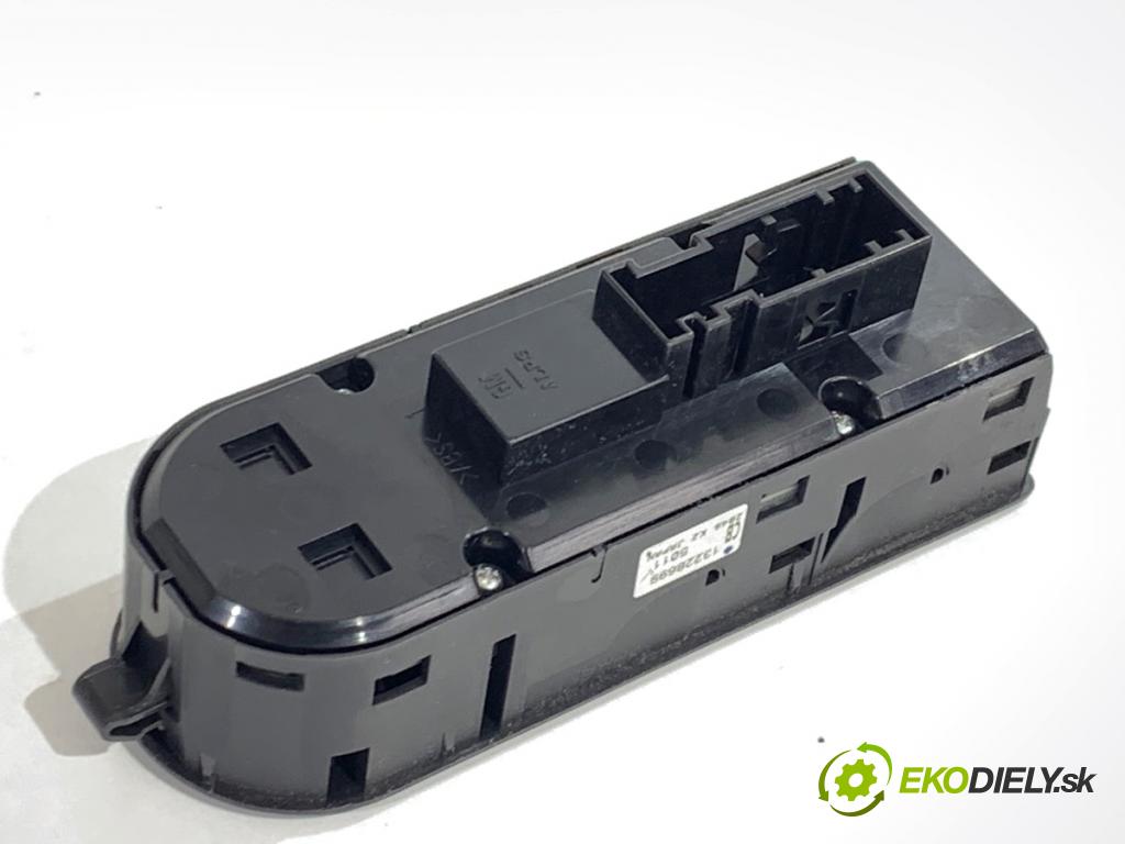 OPEL ASTRA H Kombi 2006 74 kW 1.9 CDTI (L35) 1910 Prepínač okien 13228699 (Prepínacie páčky pod volantom)