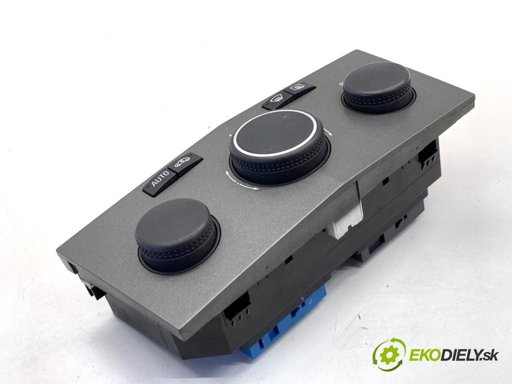 OPEL ASTRA H Kombi 2006 74 kW 1.9 CDTI (L35) 1910 Panel ovládania kúrenia 13245121 (Prepínacie páčky pod volantom)