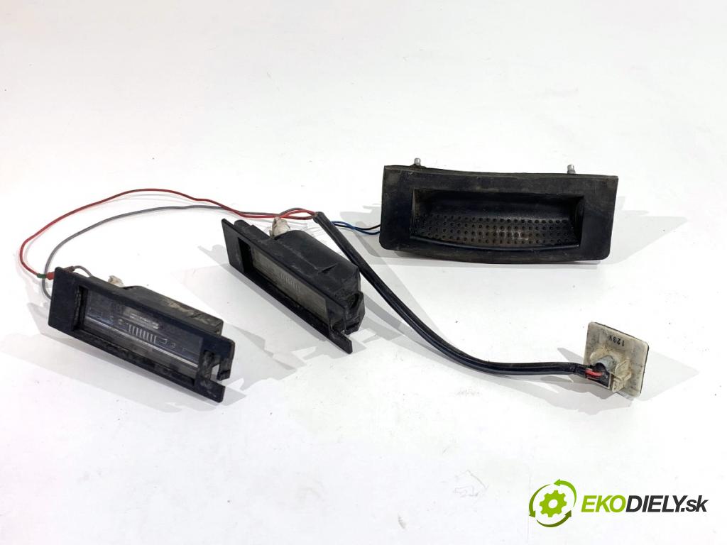 OPEL ASTRA H Kombi 2006 74 kW 1.9 CDTI (L35) 1910 klika dveří zadní část 461088395